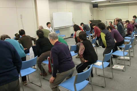 股関節痛1701